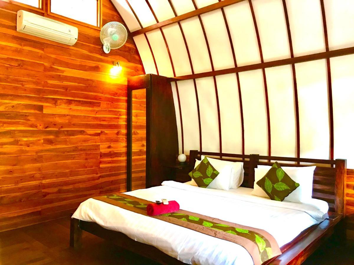 Cotton Tree Cottages Gili Trawangan Exterior photo