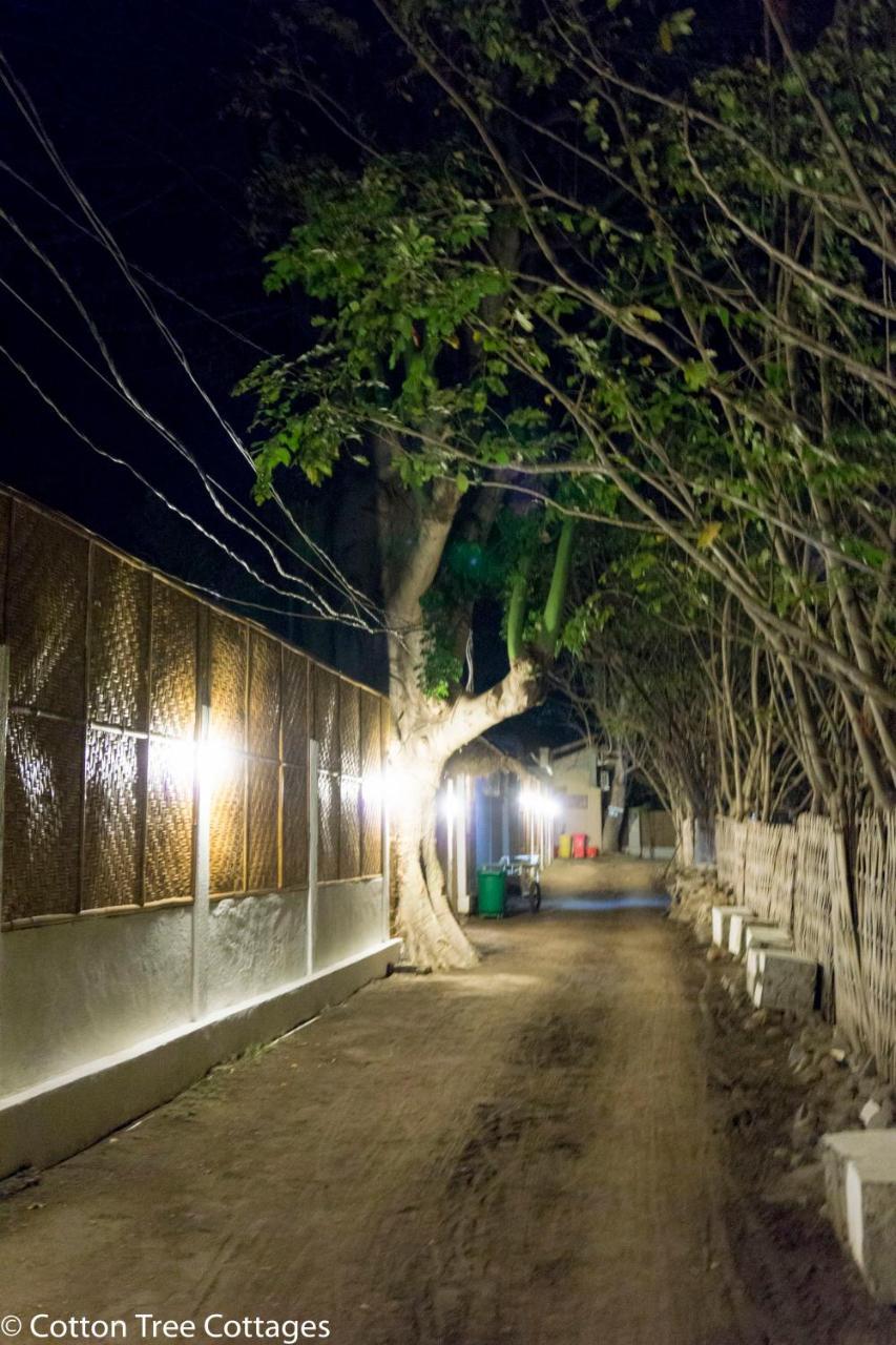 Cotton Tree Cottages Gili Trawangan Exterior photo
